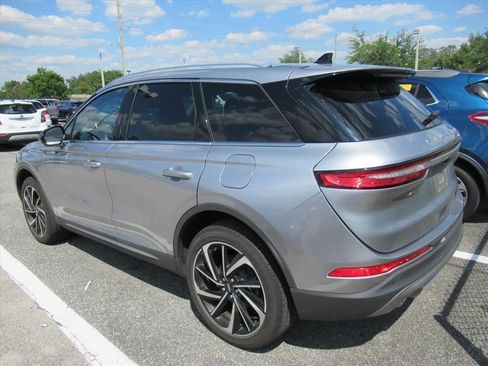 Used 2023 Lincoln Corsair Reserve FWD image 3