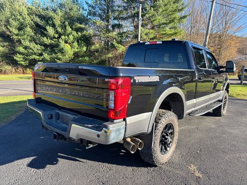 Used 2022 Ford F250 Lariat w/ Tremor Off-Road Package image 5