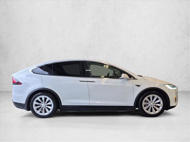 Used 2018 Tesla Model X 75D AWD/4WD image 4