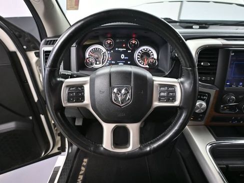 Used 2018 RAM 1500 Laramie w/ Convenience Group AWD/4WD image 23