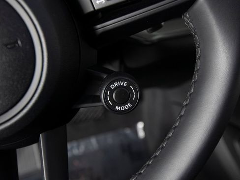 Certified 2026 Porsche Cayenne Coupe AWD/4WD image 24
