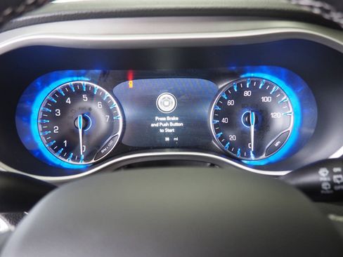 New 2027 Chrysler Pacifica Select AWD/4WD image 17