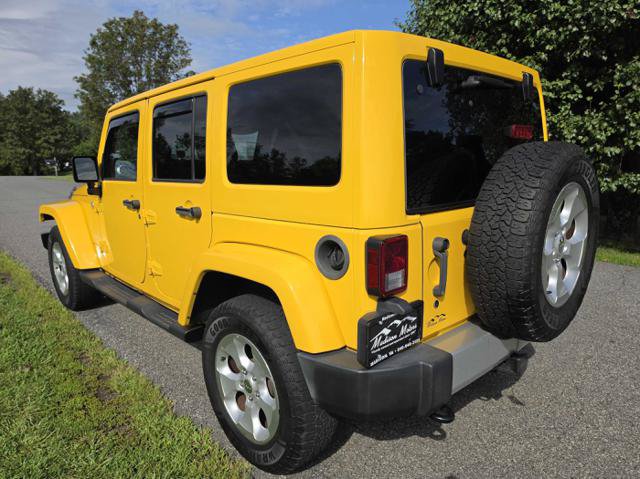 Used 2015 Jeep Wrangler Unlimited Sahara w/ Max Tow Package AWD/4WD image 8