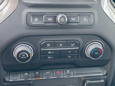 Used 2022 Chevrolet Silverado 1500 Custom image 38