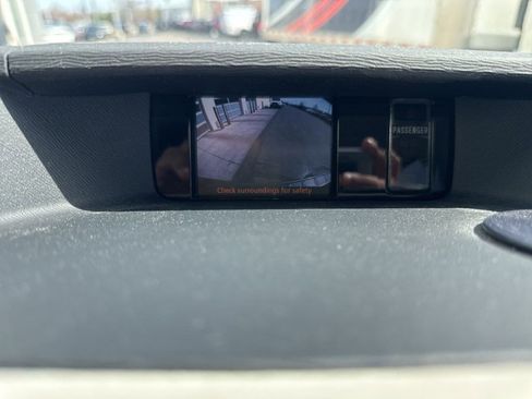 Used 2012 Toyota Sienna LE image 13