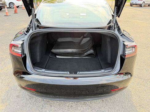 Used 2022 Tesla Model 3 Long Range AWD/4WD image 27