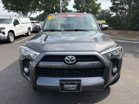 Used 2016 Toyota 4Runner SR5 Premium AWD/4WD image 9