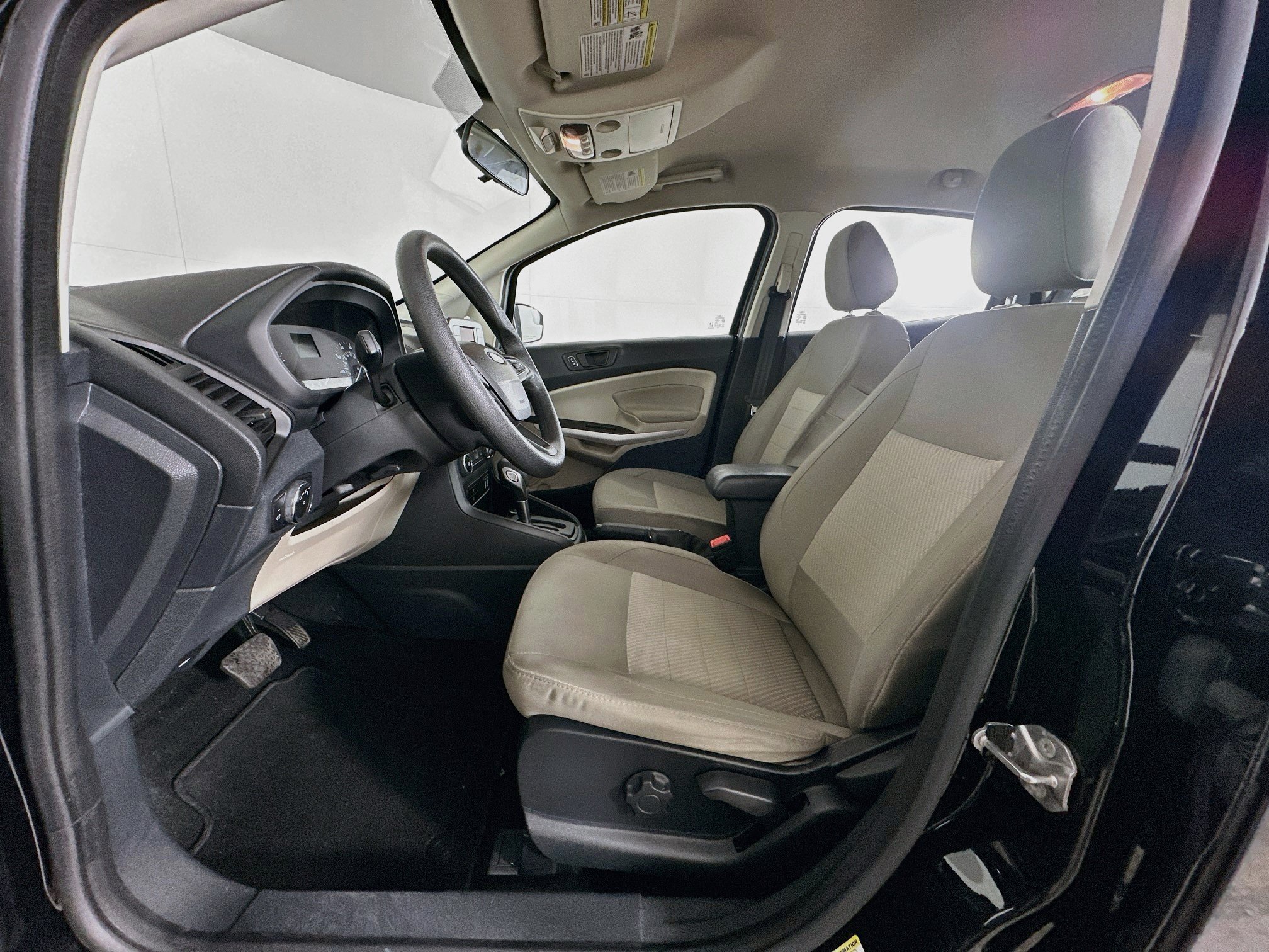 Used 2021 Ford EcoSport S FWD image 13