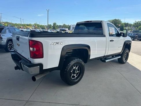 Used 2010 Chevrolet Silverado 3500 LT w/ Interior Plus Package AWD/4WD image 7
