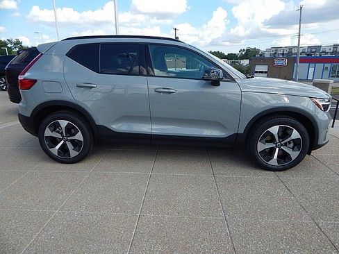 New 2026 Volvo XC40 B5 Plus w/ Protection Package Premier image 7