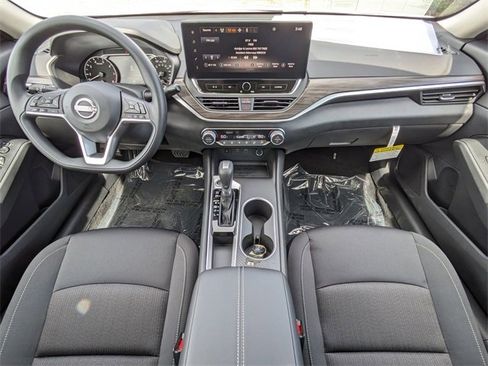 New 2025 Nissan Altima 2.5 SV w/ SV Special Edition Package image 15
