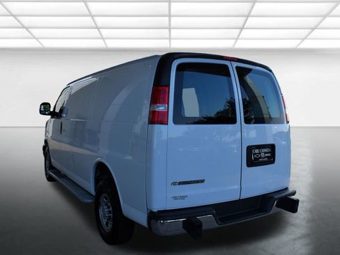 Used 2021 Chevrolet Express 2500 w/ Driver Convenience Package RWD image 6
