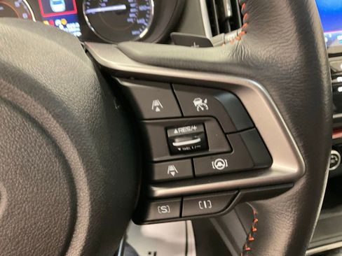 Used 2023 Subaru Crosstrek 2.5i Limited w/ Popular Package #4 image 16