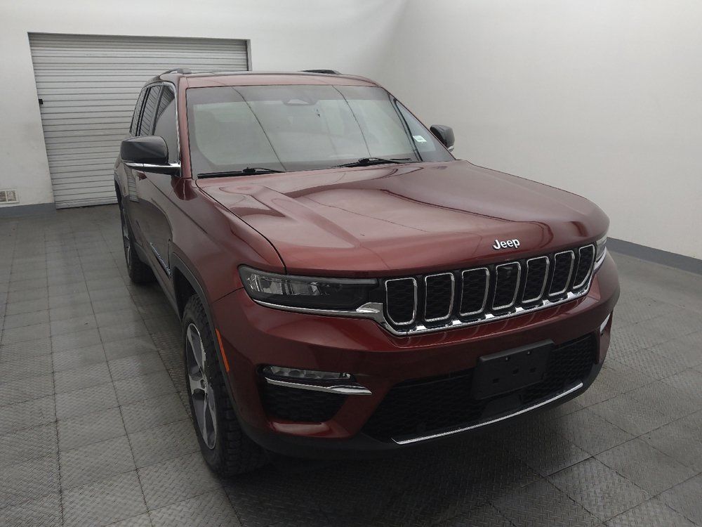 Used 2023 Jeep Grand Cherokee 4WD 4xe w/ Luxury Tech Group II image 14