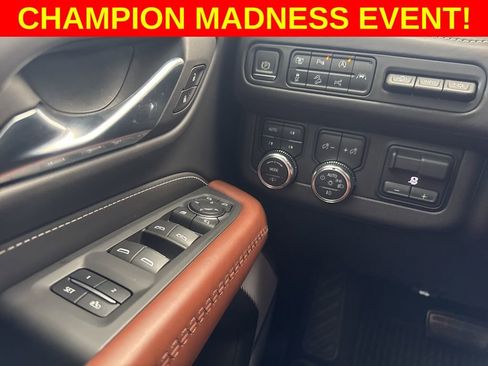 Used 2024 GMC Yukon XL Denali Ultimate image 16