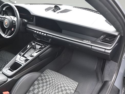 Certified 2026 Porsche 911 Carrera GTS RWD image 12