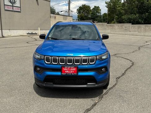 Certified 2022 Jeep Compass Latitude AWD/4WD image 12