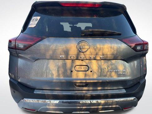 Used 2023 Nissan Rogue Platinum w/ Platinum Premium Package image 4