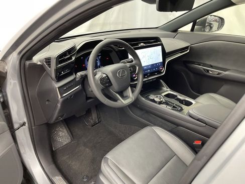 Used 2023 Lexus RZ 450e Premium w/ Technology Package image 19