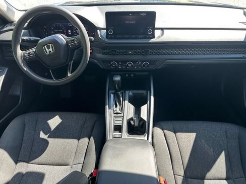 Used 2025 Honda Accord LX image 17
