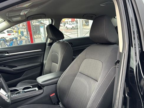 Used 2023 Nissan Altima 2.5 SV image 15