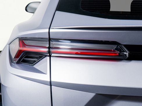 Used 2024 Lamborghini Urus S image 10