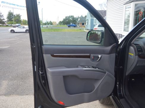 Used 2011 Hyundai Santa Fe GLS image 22