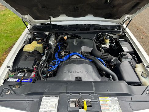 Used 1996 Lincoln Town Car Signature image 27