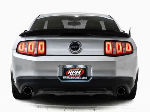 Used 2011 Ford Mustang GT Premium w/ 401A Rapid Spec Order Code RWD image 3