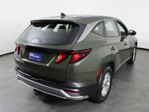 Certified 2026 Hyundai Tucson SE FWD image 16