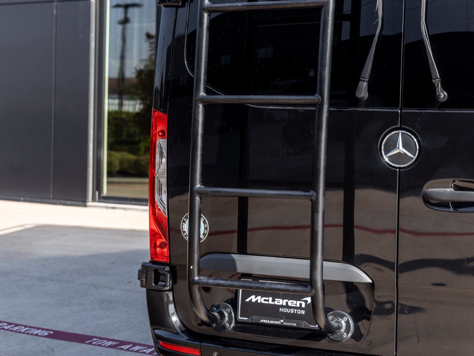 Used 2019 Mercedes-Benz Sprinter 2500 image 8