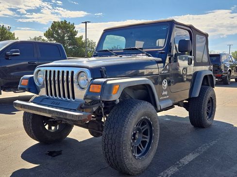 Used 2004 Jeep Wrangler 4WD w/ Dual Top Group image 1
