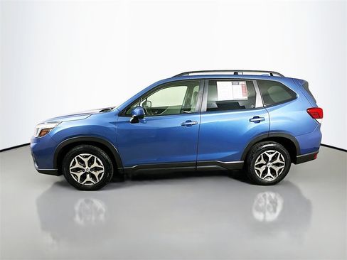 Used 2019 Subaru Forester Premium image 5