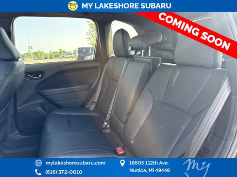 Used 2025 Subaru Forester Limited AWD/4WD image 13