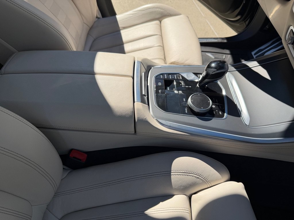 Used 2022 BMW X5 xDrive40i w/ M Sport Package AWD/4WD image 27