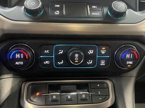 Used 2020 GMC Acadia Denali w/ Technology Package image 41