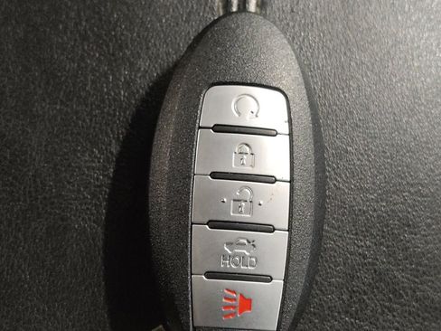 Used 2024 Nissan Altima 2.5 S FWD image 32