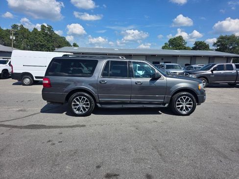 Used 2016 Ford Expedition EL XLT w/ Equipment Group 202A RWD image 4