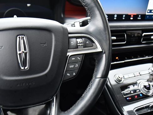 Used 2023 Lincoln Nautilus Reserve AWD/4WD image 35