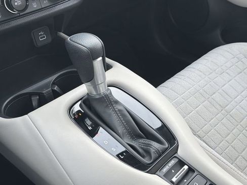 Used 2023 Honda HR-V LX image 35