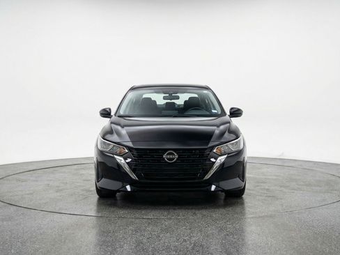 Used 2025 Nissan Sentra SV image 2
