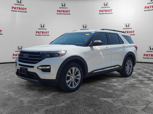 Used 2021 Ford Explorer XLT w/ Equipment Group 202A AWD/4WD image 1