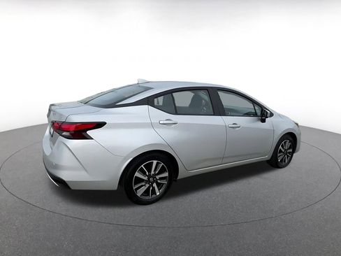 Used 2025 Nissan Versa SV image 15