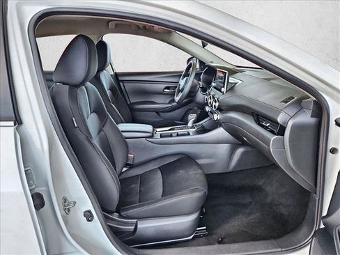 Used 2025 Nissan Sentra SV FWD image 20