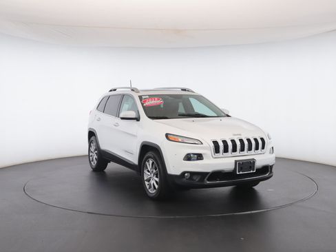 Used 2018 Jeep Cherokee Limited image 35