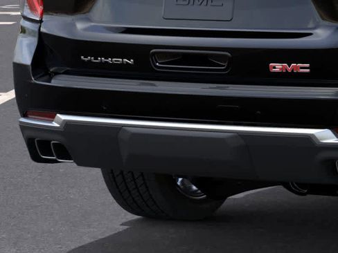 New 2026 GMC Yukon XL Denali w/ Denali Reserve Package image 14