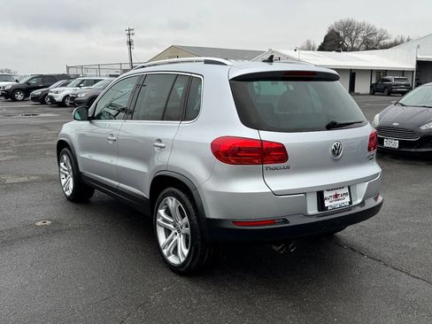 Used 2012 Volkswagen Tiguan S image 3