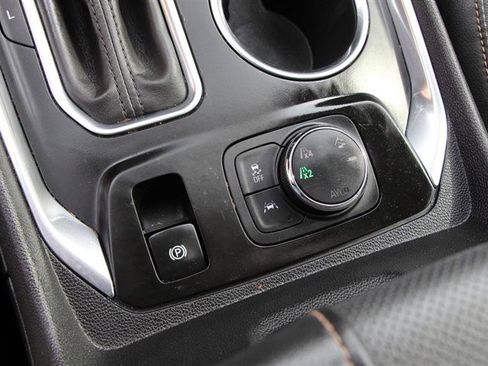 Used 2019 Chevrolet Traverse Premier w/ Redline Edition AWD/4WD image 36