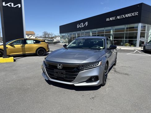 Used 2022 Honda Accord Sport Special Edition image 8