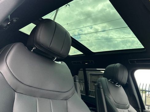 New 2026 Land Rover Range Rover SE AWD/4WD image 10